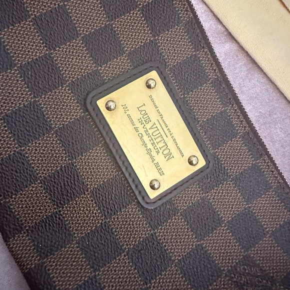 Authentic EVA DAMIER Louis Vuitton bag - Picture 1 of 8
